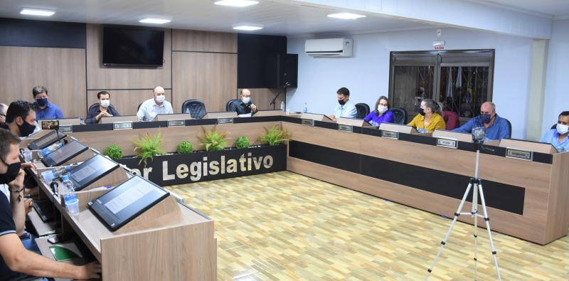 Vereadores autorizam Poder Executivo Municipal a leiloar bens inservíveis